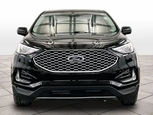 2024 Ford Edge SEL AWD photo 3
