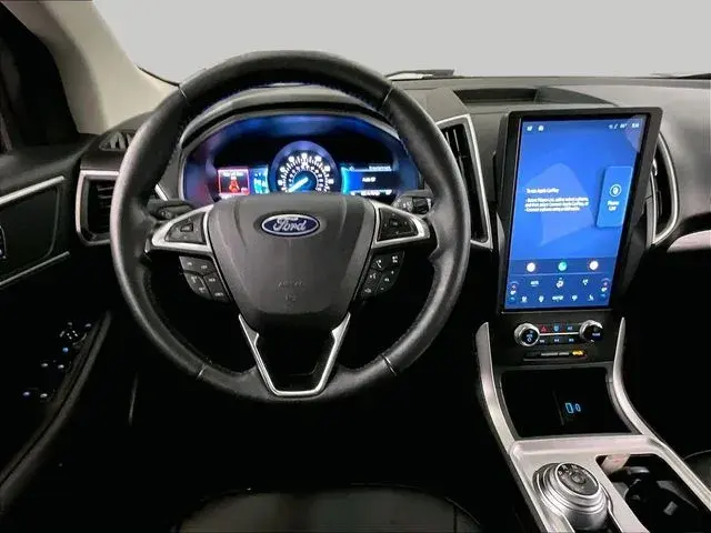 2024 Ford Edge SEL AWD photo 5