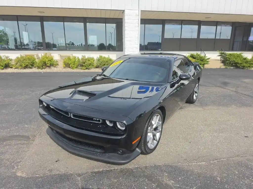2022 Dodge Challenger GT Auto's photo