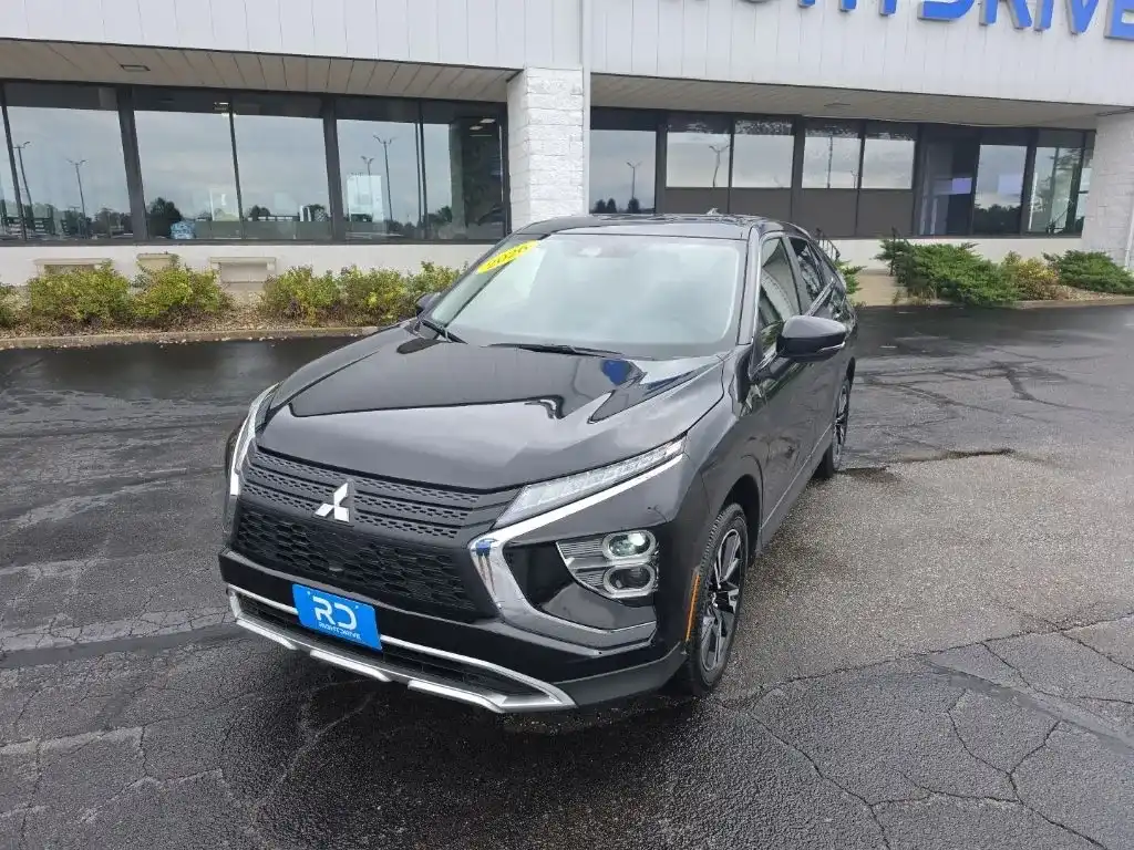2026 Mitsubishi Eclipse Cross Black Edition S-AWC's photo