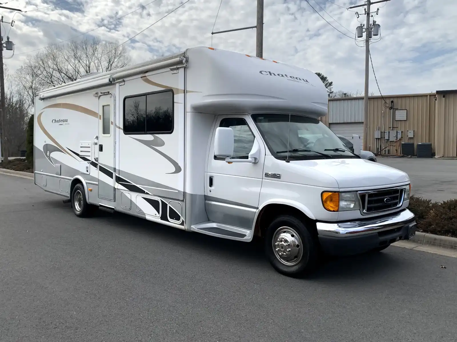 2006 Ford E-Series's photo