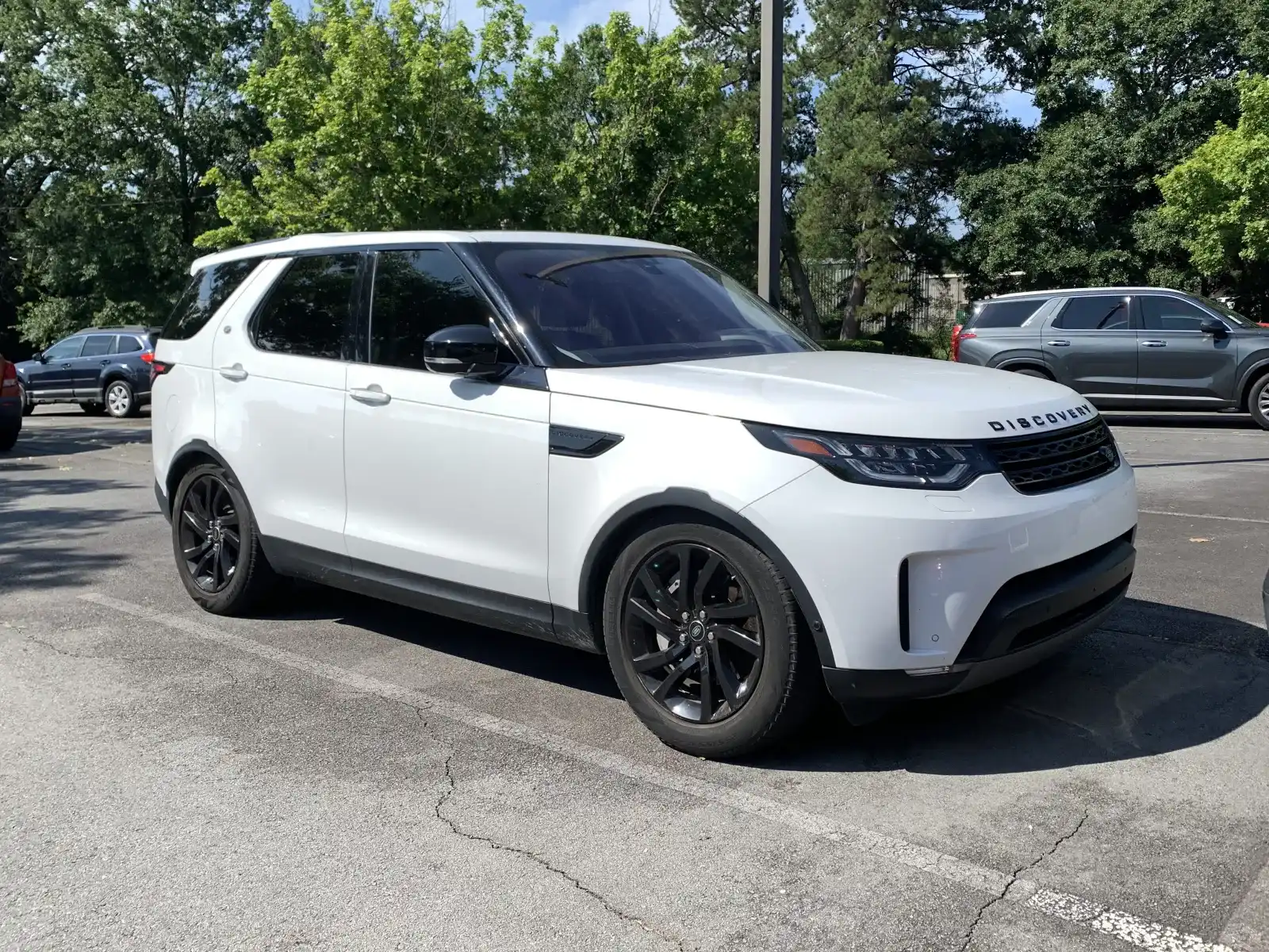 2020 Land Rover Discovery HSE LUX SC V6's photo