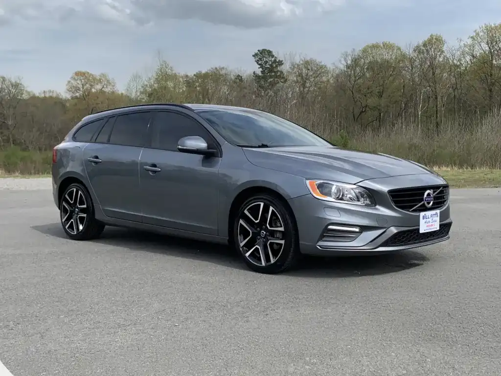 2018 Volvo V60 T5 Dynamic AWD's photo
