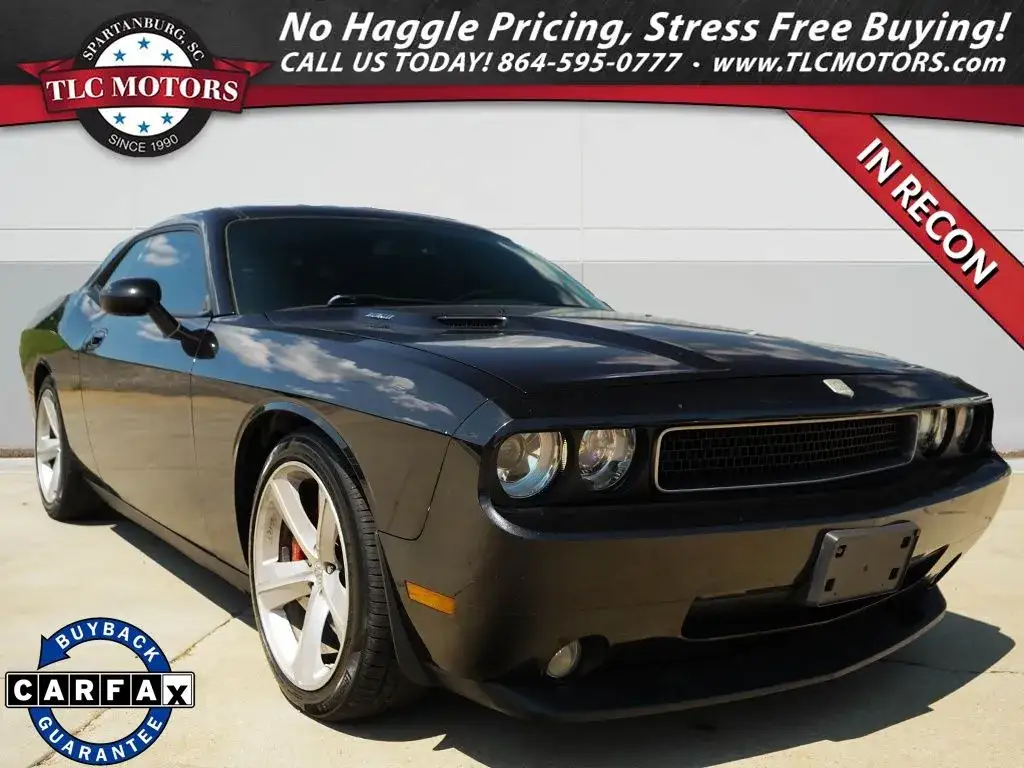 2008 Dodge Challenger SRT8 photo 1