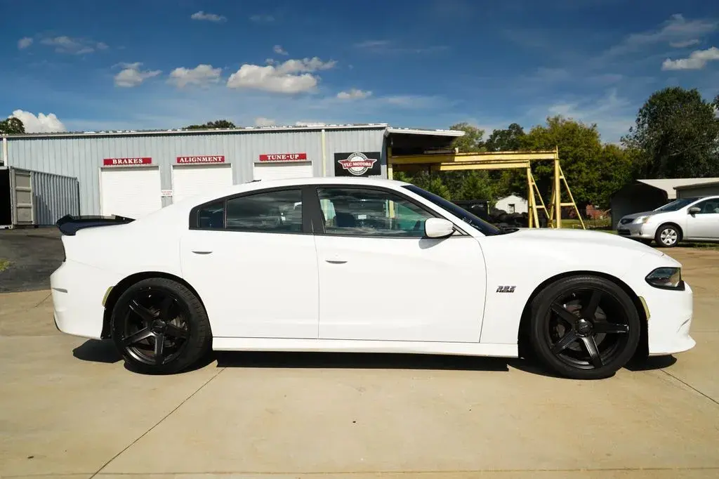 2021 Dodge Charger Scat Pack photo 3
