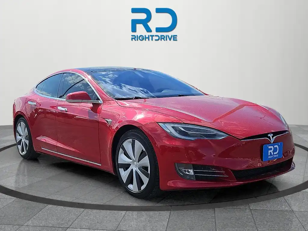 2021 Tesla Model S Long Range Plus's photo