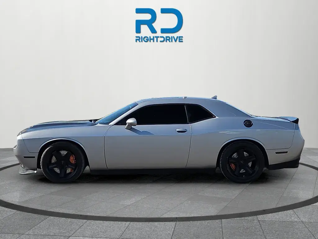 2015 Dodge Challenger SRT 392 photo 5