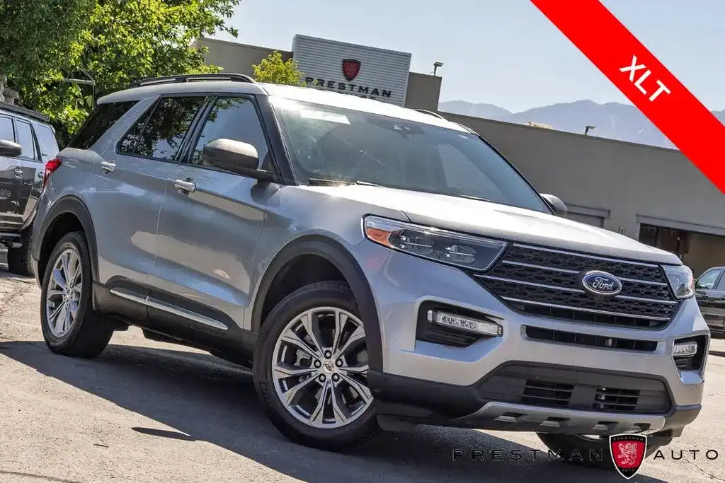 2022 Ford Explorer XLT 4WD's photo