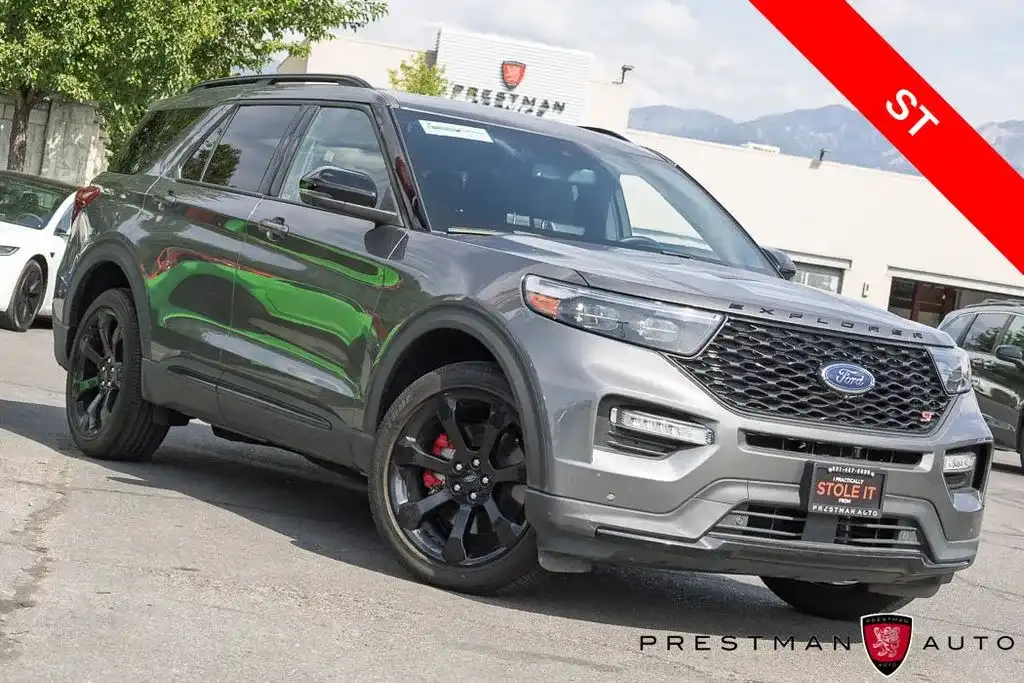 2023 Ford Explorer ST 4WD's photo