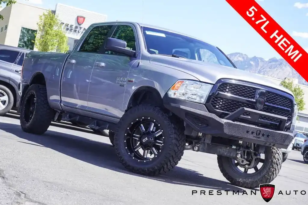 2020 RAM 1500 Classic SLT 4x4 Crew Cab 6'4's photo