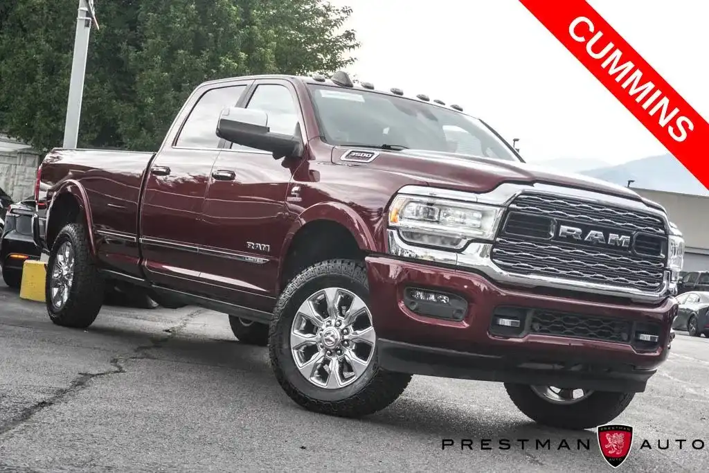 2022 RAM 3500 Limited 4WD Crew Cab LWB's photo