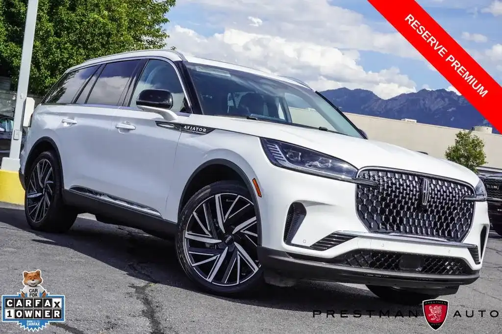 2025 Lincoln Aviator Reserve AWD's photo