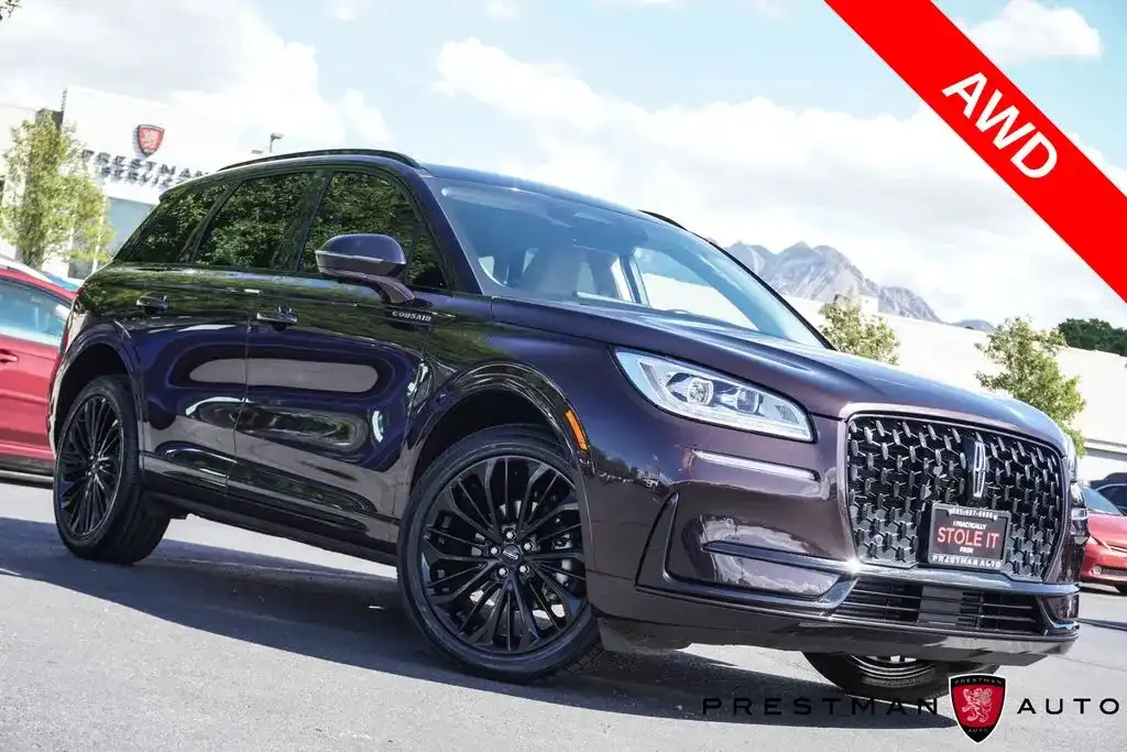 2023 Lincoln Corsair Reserve AWD's photo