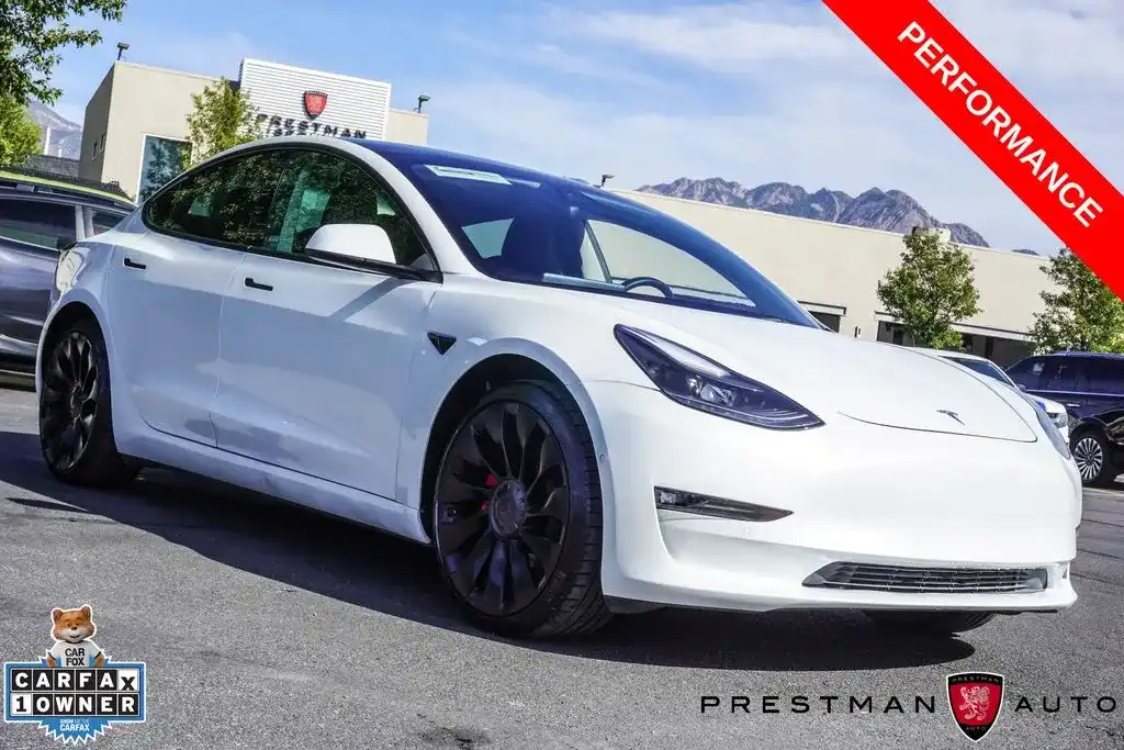 2022 Tesla Model 3 Performance Dual Motor AWD's photo
