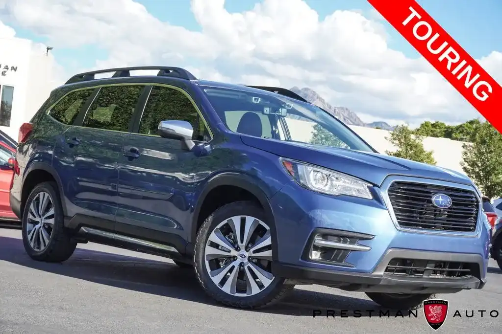 2022 Subaru Ascent Touring's photo