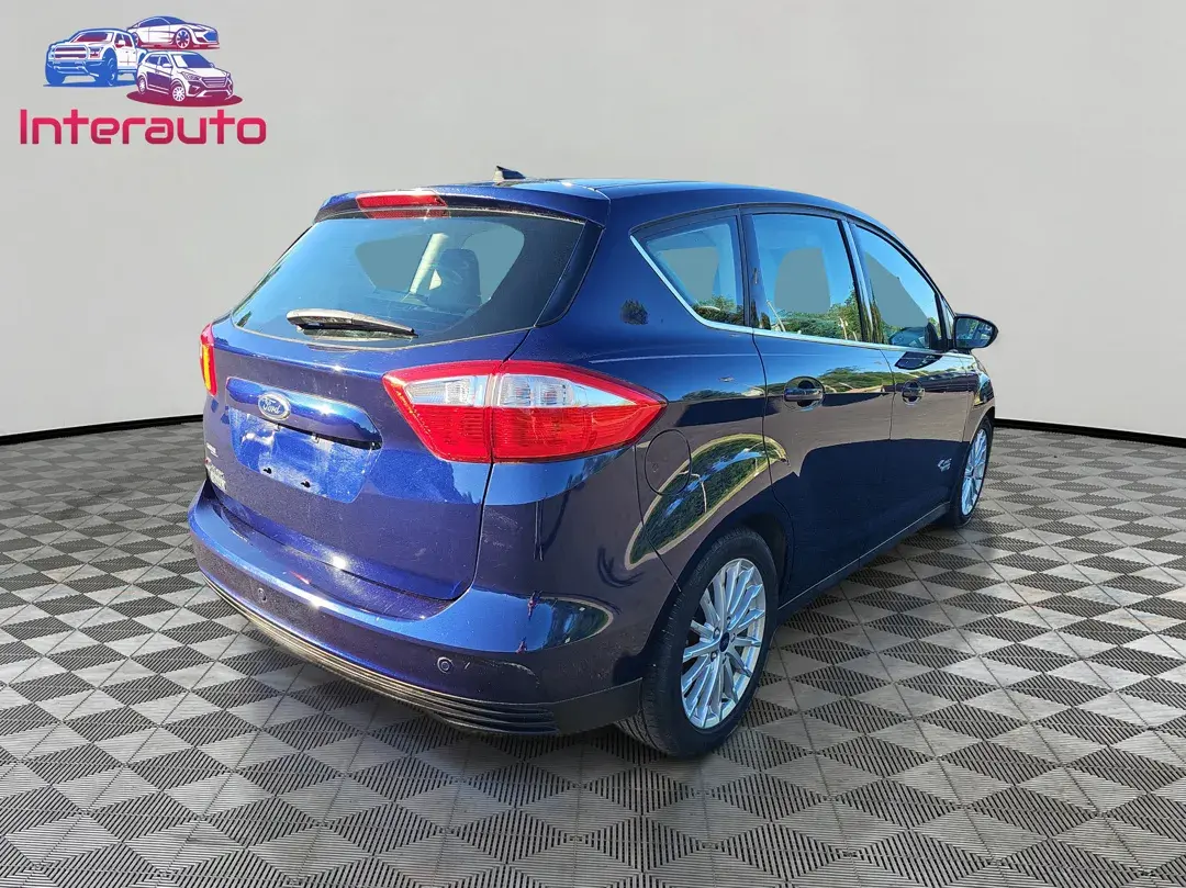 2016 Ford C-Max Energi SEL photo 5