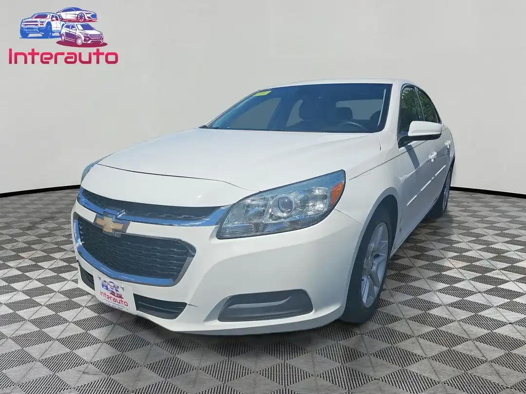 2015 Chevrolet Malibu 1LT's photo