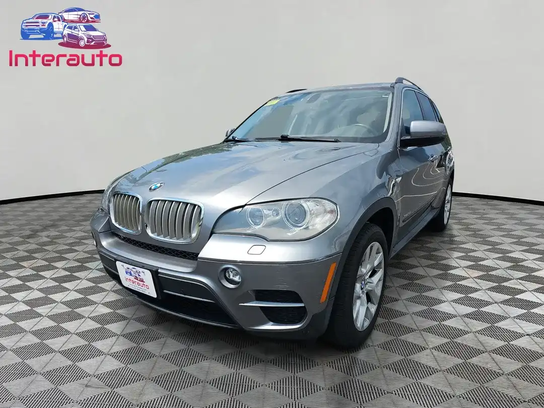 2013 BMW X5 xDrive35i Premium's photo