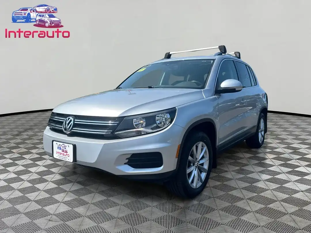 2017 Volkswagen Tiguan 2.0T Wolfsburg Edition 4Motion's photo