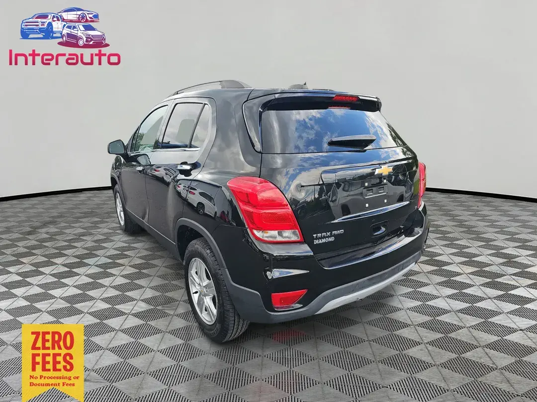2019 Chevrolet Trax LT AWD photo 3