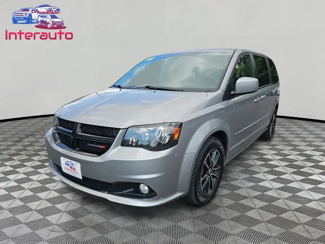2015 Dodge Grand Caravan SXT Plus's photo
