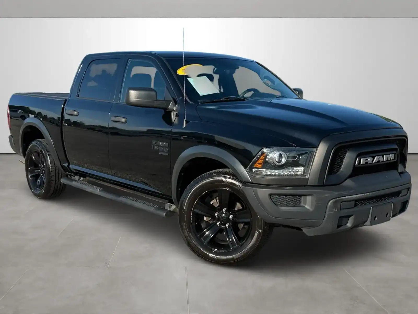 2022 RAM 1500 Classic Warlock 4x4 Crew Cab 5'7's photo
