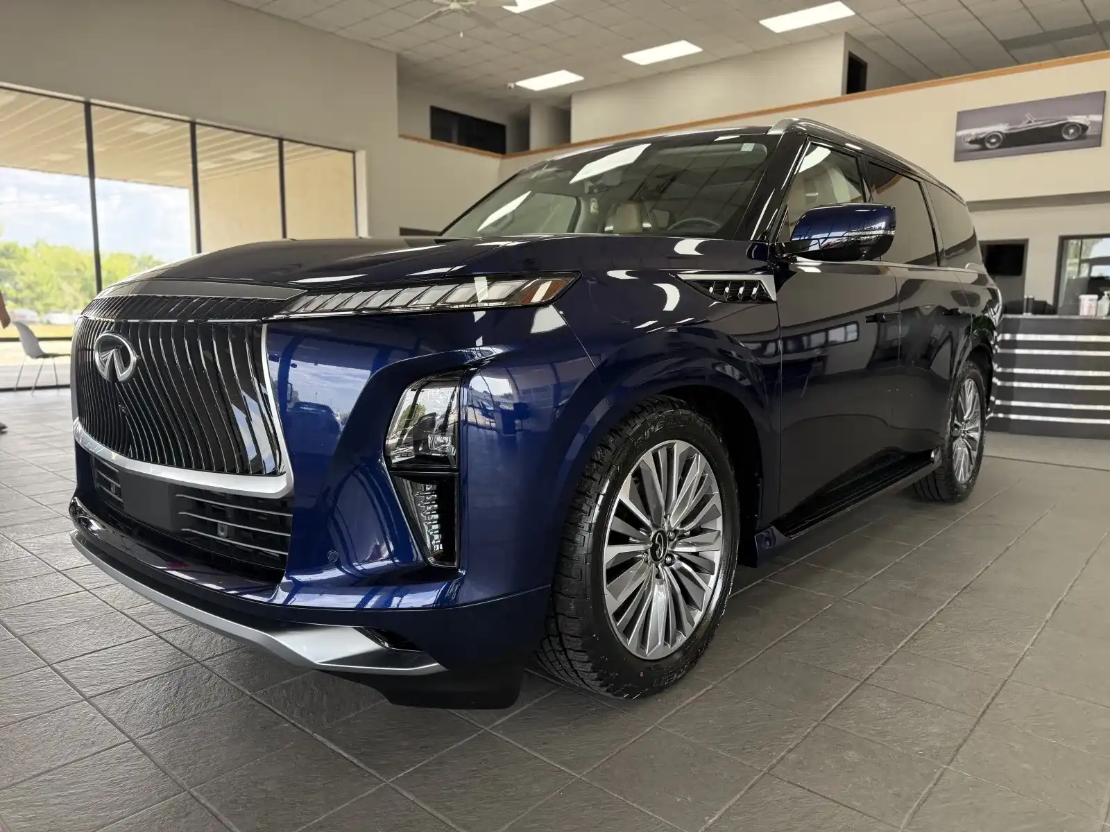 2025 INFINITI QX80 Sensory 4WD's photo