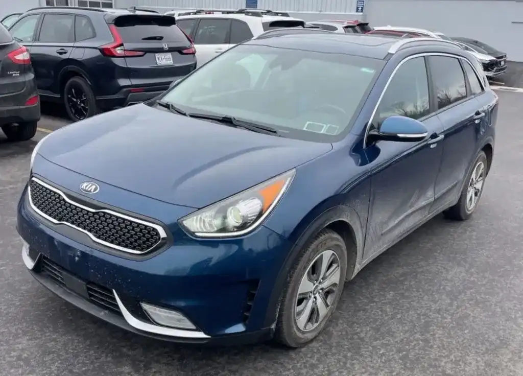 2017 Kia Niro EX's photo