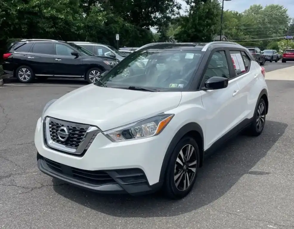 2020 Nissan Kicks 1.6 SV's photo