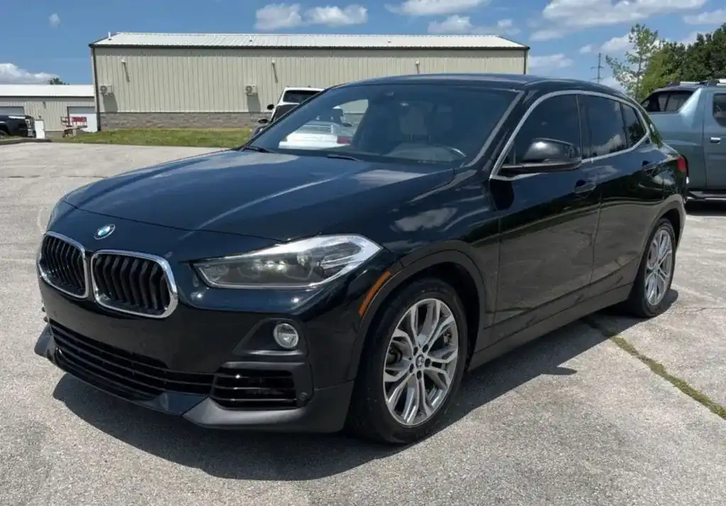 2020 BMW X2 sDrive28i's photo