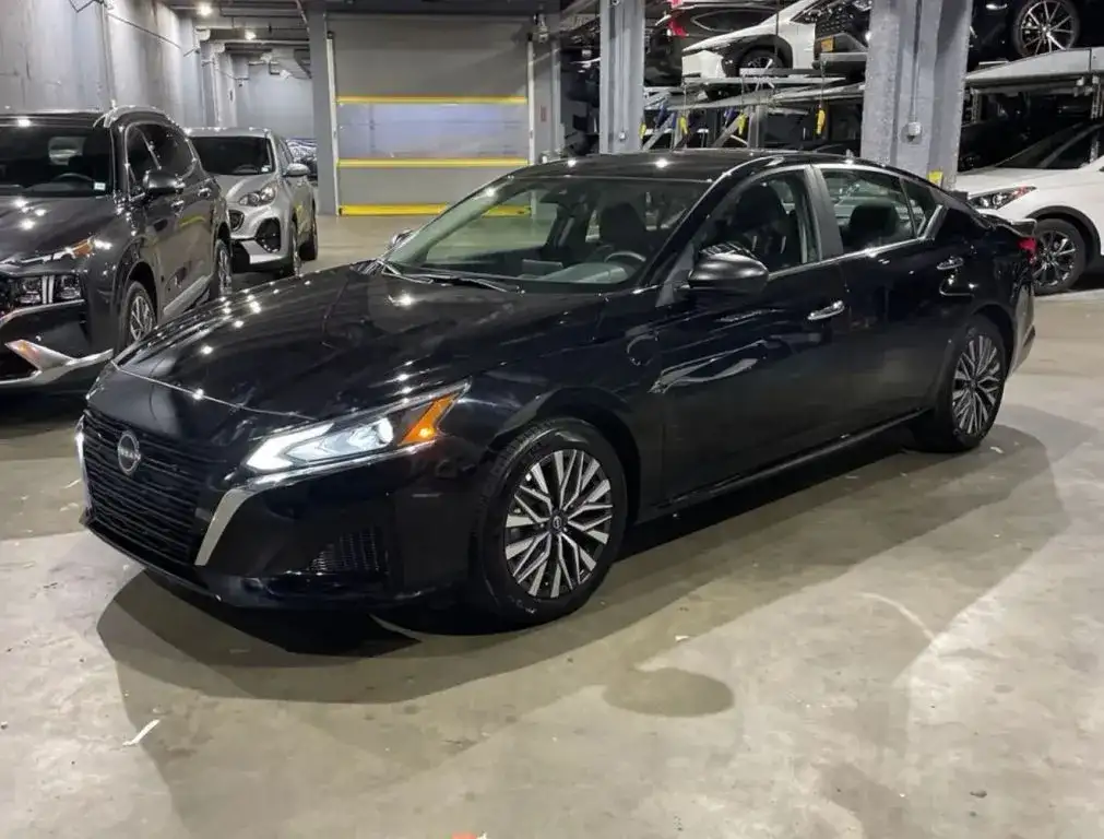 2025 Nissan Altima 2.5 SV's photo