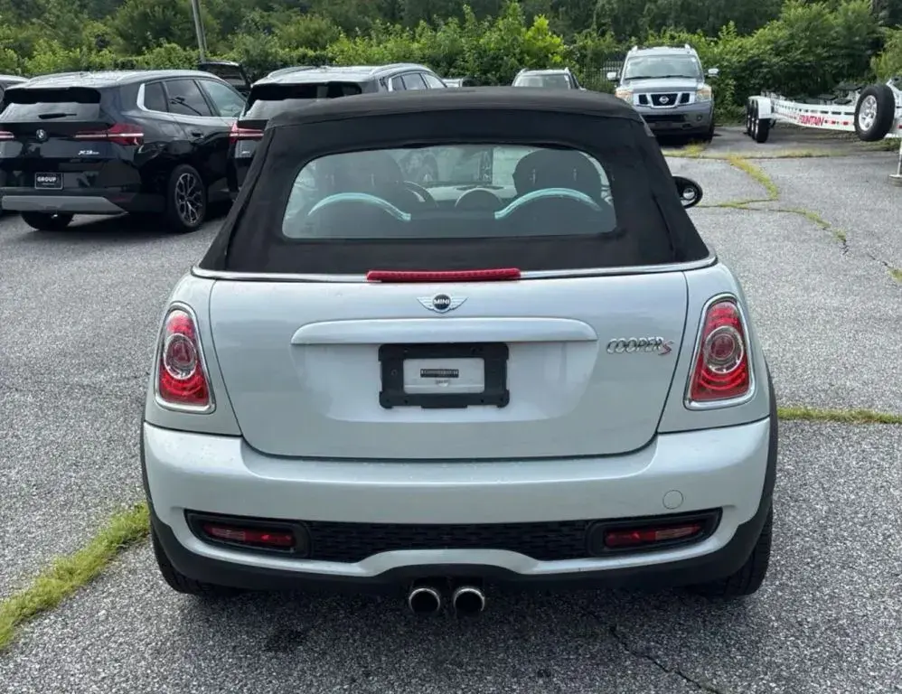 2015 MINI Cooper S photo 5