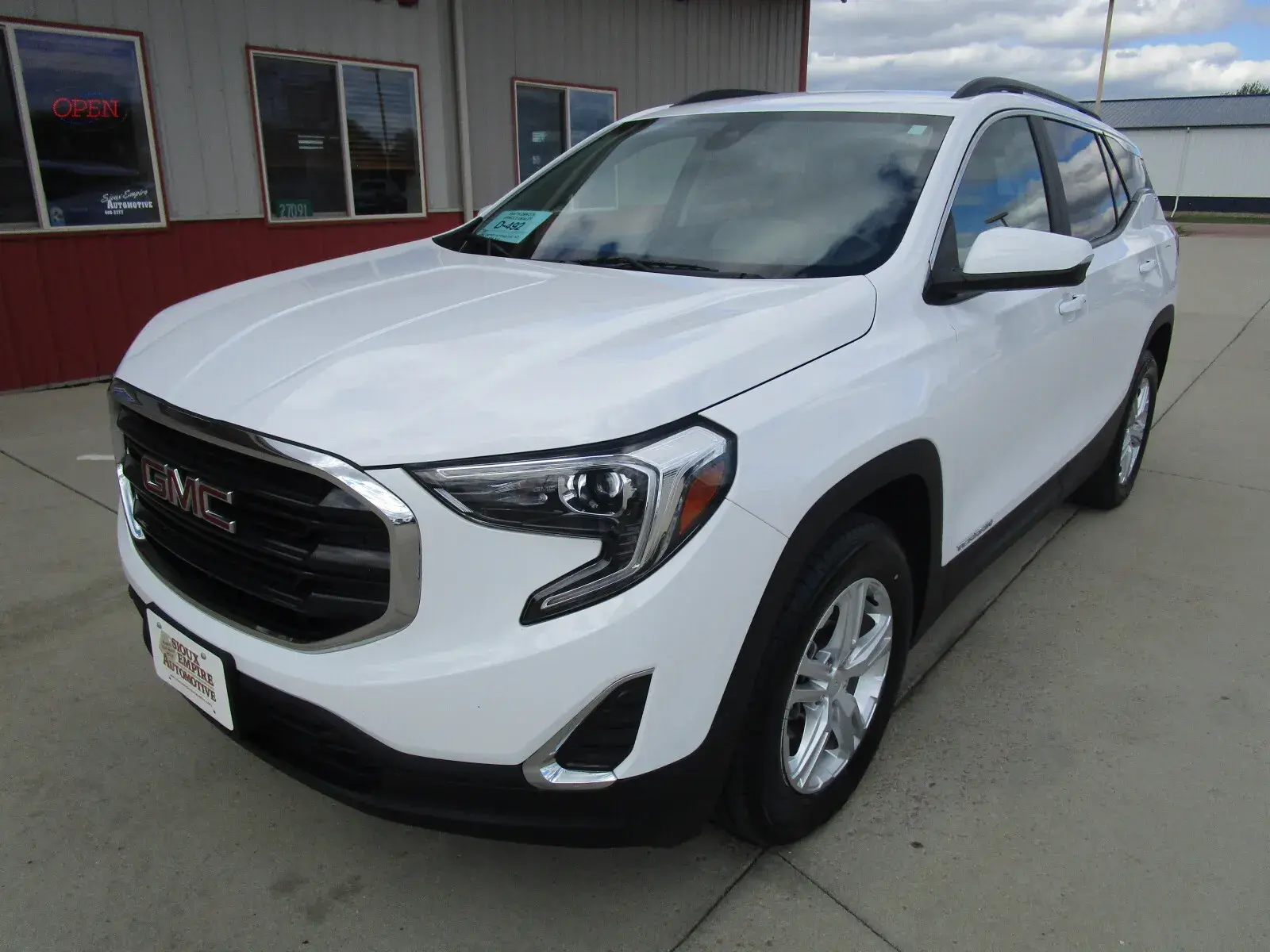 2021 GMC Terrain SLE AWD photo 3