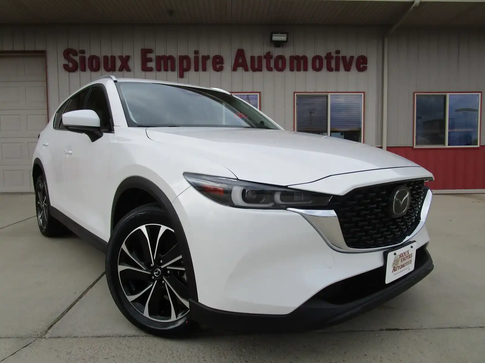 2023 Mazda CX-5 S Premium package Auto AWD's photo