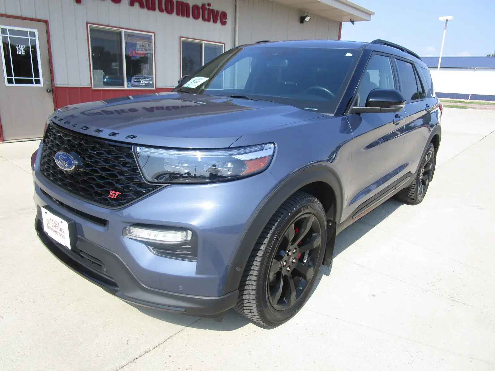 2021 Ford Explorer ST 4WD photo 3