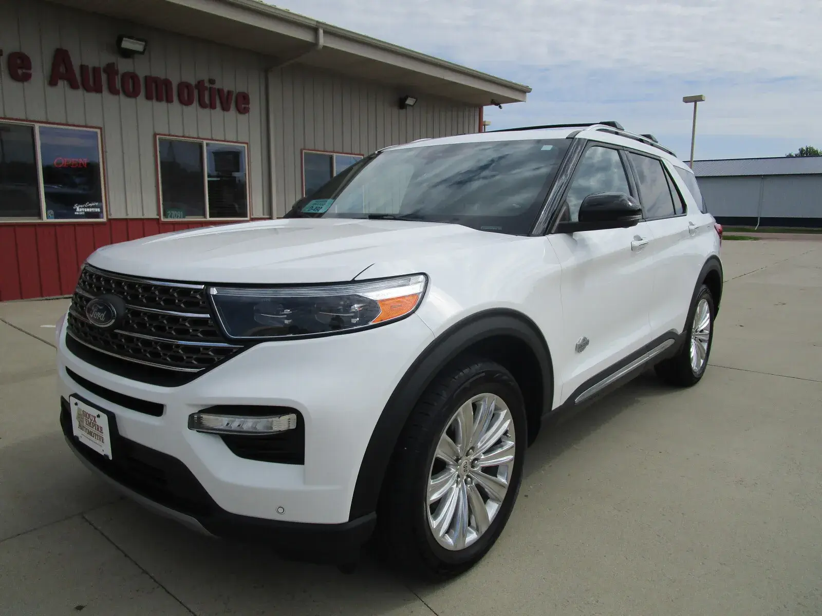 2021 Ford Explorer King Ranch 4WD photo 3