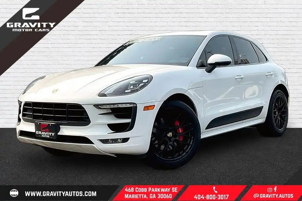 2018 Porsche Macan GTS's photo