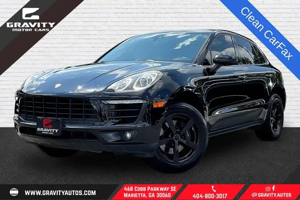 2017 Porsche Macan Base's photo