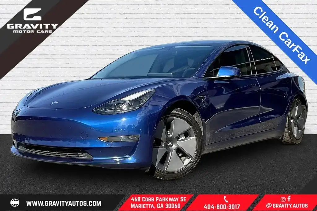 2021 Tesla Model 3 Standard Range Plus's photo