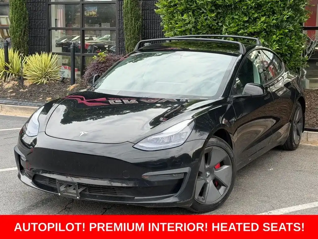 2021 Tesla Model 3 Standard Range Plus's photo