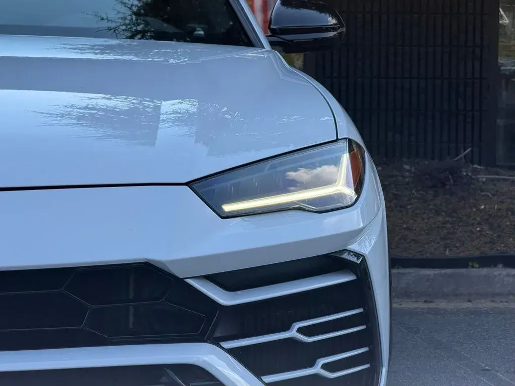 2021 Lamborghini Urus 4.0 V8 photo 5