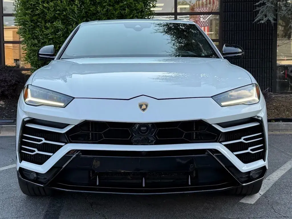 2021 Lamborghini Urus 4.0 V8 photo 3