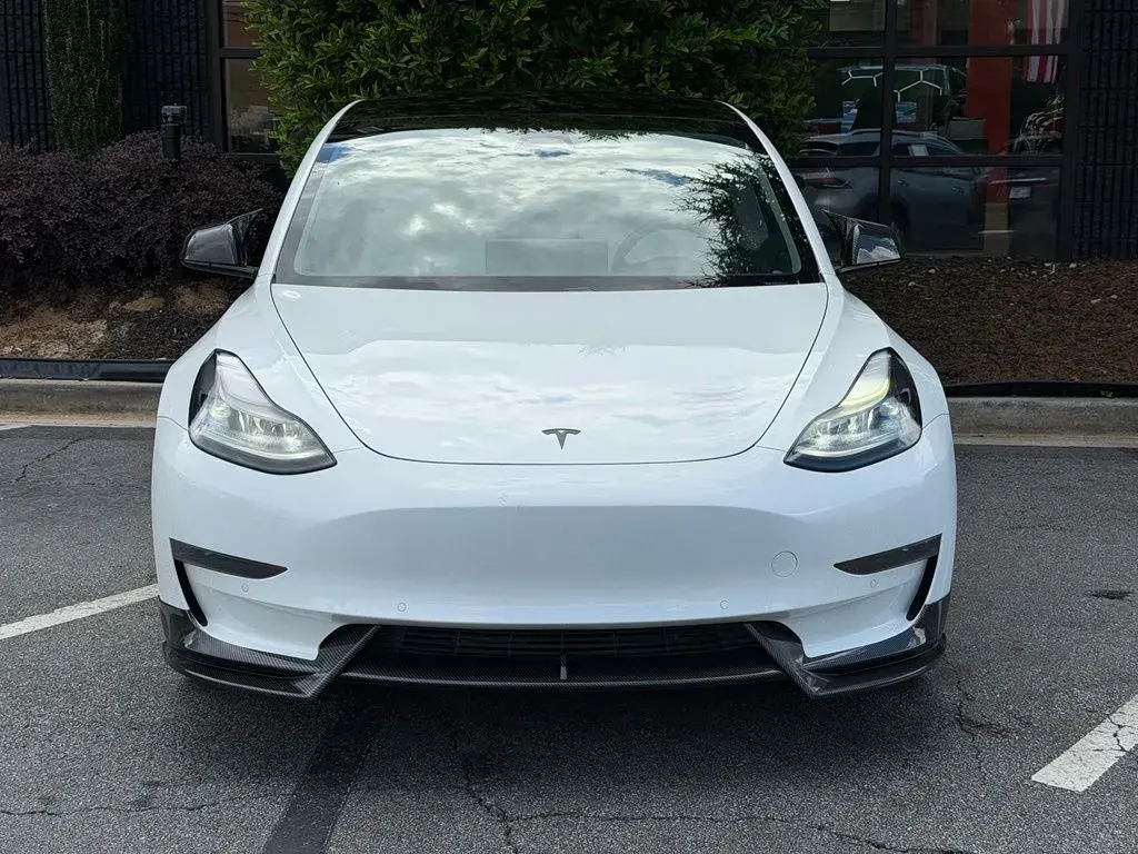 2021 Tesla Model 3 Standard Range Plus photo 3