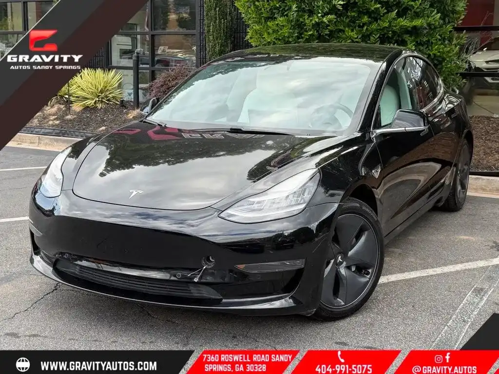 2020 Tesla Model 3 Standard Range Plus's photo