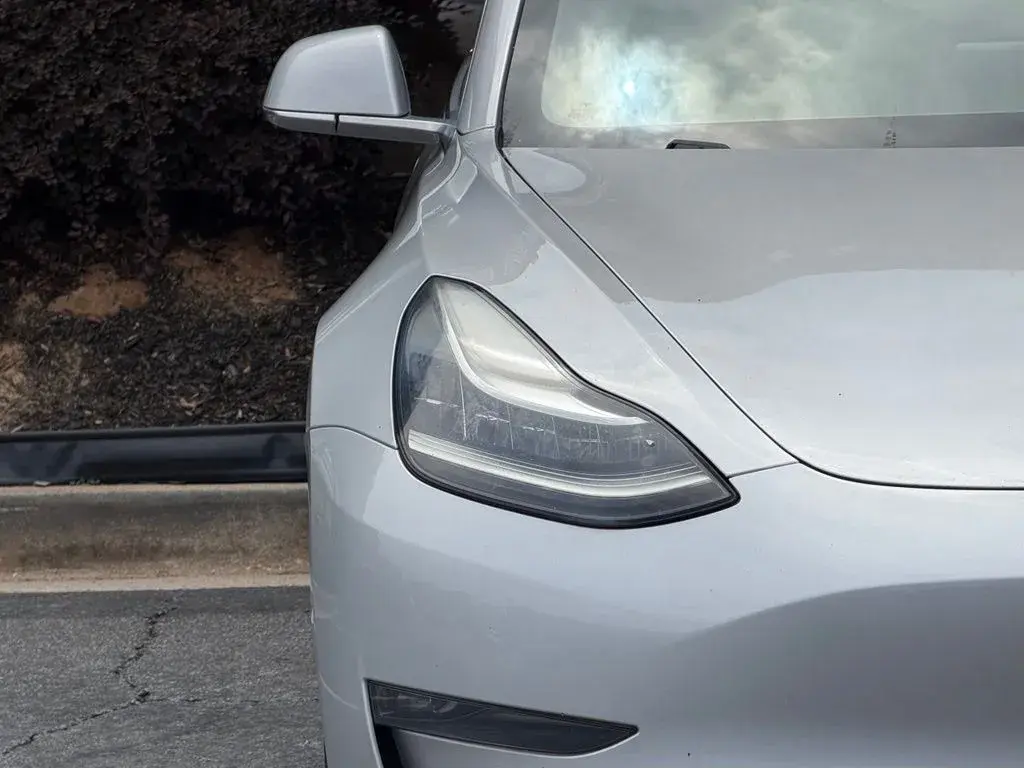 2018 Tesla Model 3 Long Range photo 4