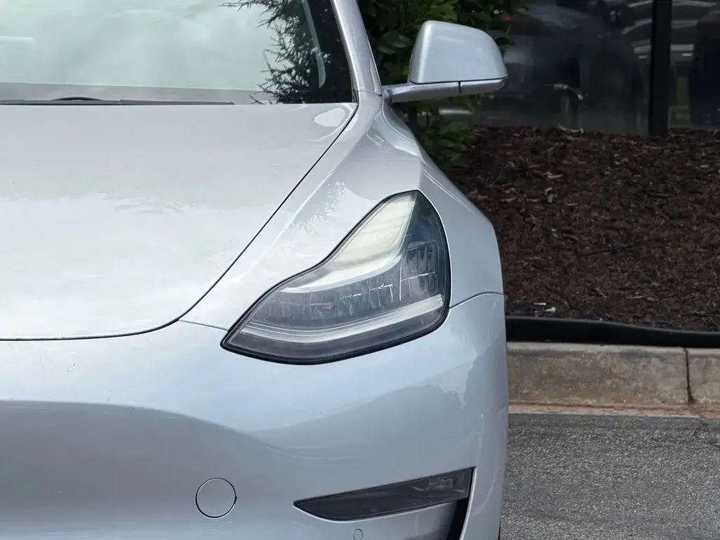 2018 Tesla Model 3 Long Range photo 5