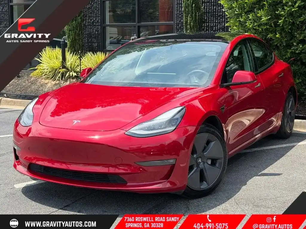 2021 Tesla Model 3 Standard Range Plus's photo