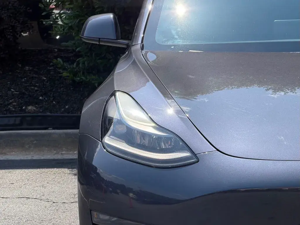 2023 Tesla Model 3 Long Range photo 4
