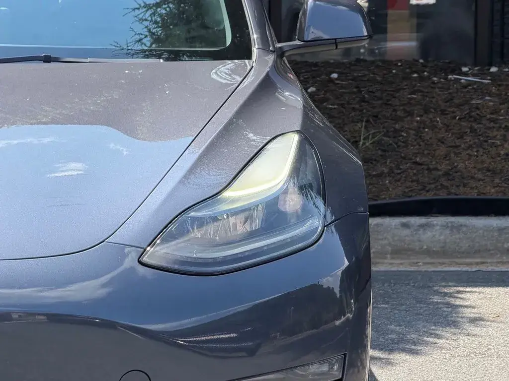 2023 Tesla Model 3 Long Range photo 5