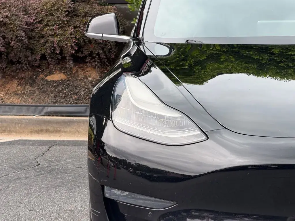 2019 Tesla Model 3 Mid Range photo 4